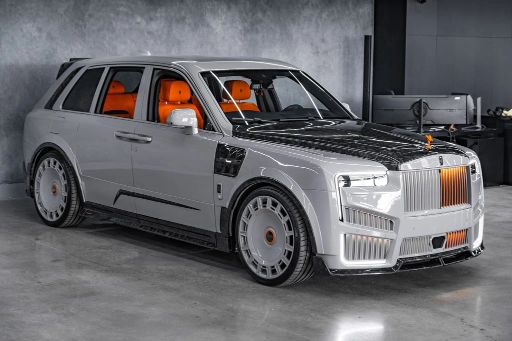 2026 Rolls-Royce Cullinan - Image 2 of 31