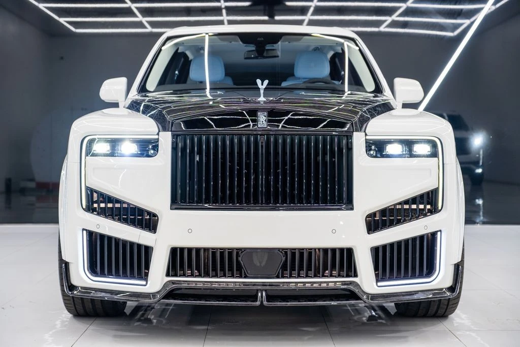 2026 Rolls-Royce Cullinan - Image 2 of 21