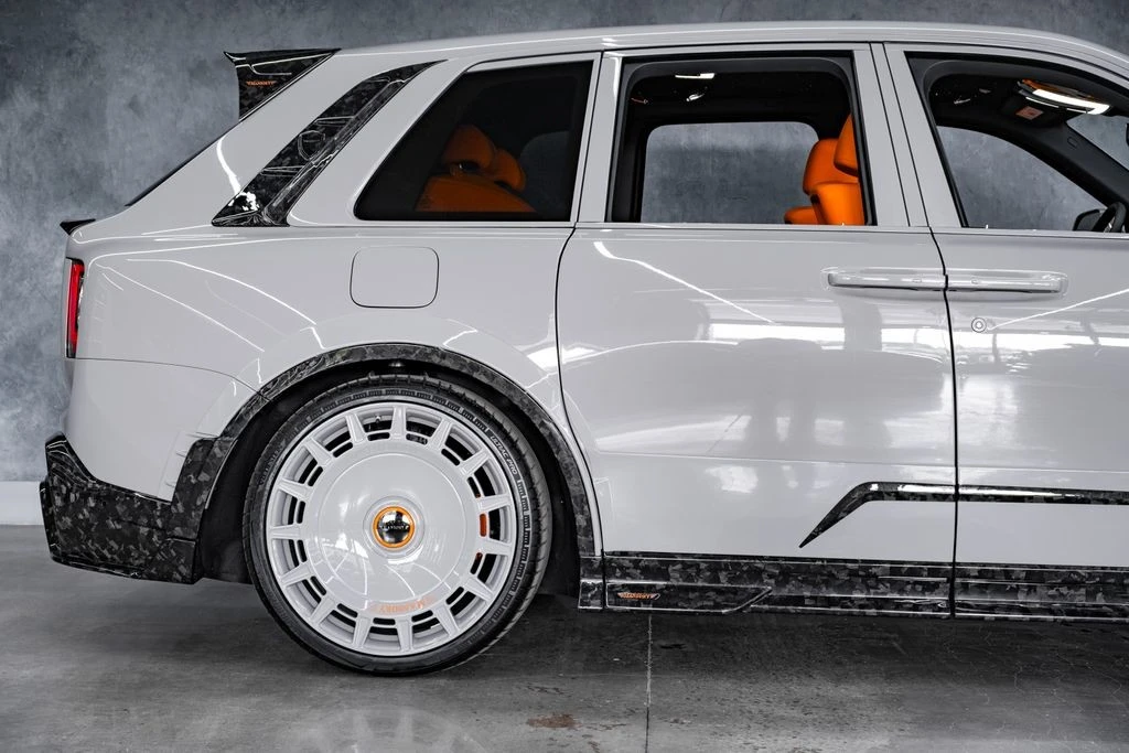 2026 Rolls-Royce Cullinan - Image 14 of 31