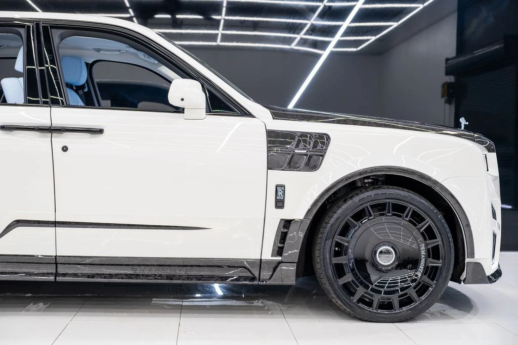 2026 Rolls-Royce Cullinan - Image 13 of 31