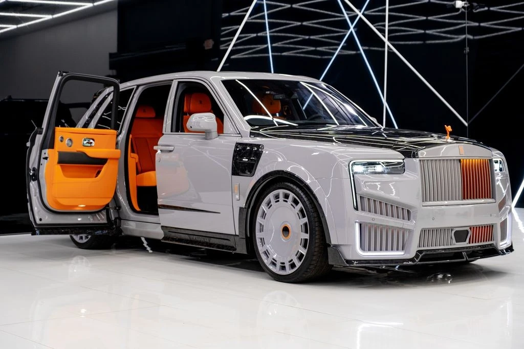 2026 Rolls-Royce Cullinan - Image 18 of 21