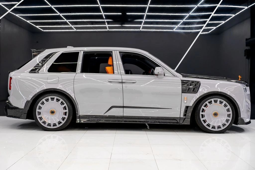 2026 Rolls-Royce Cullinan - Image 19 of 21