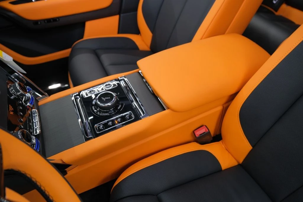 2026 Rolls-Royce Cullinan - Image 23 of 31