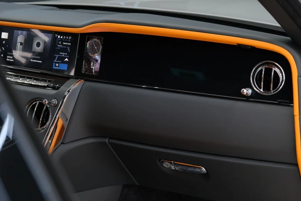 2026 Rolls-Royce Cullinan - Image 29 of 31