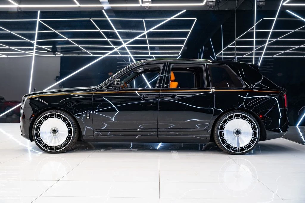 2026 Rolls-Royce Cullinan - Image 6 of 31