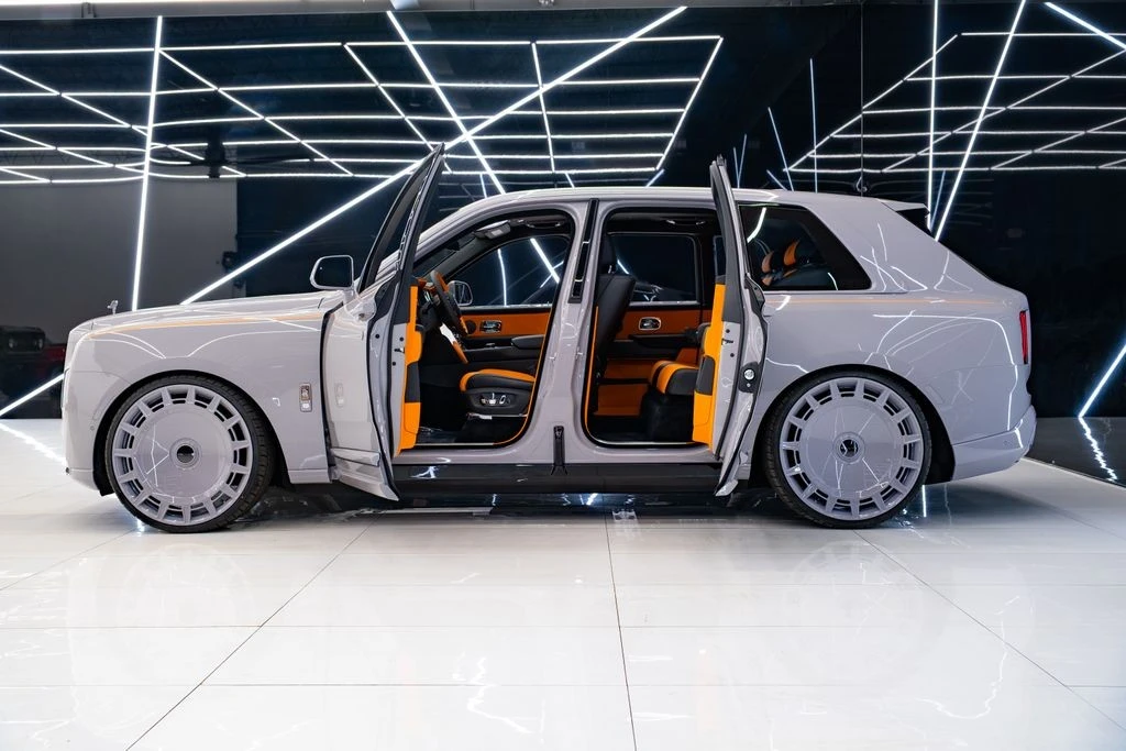 2026 Rolls-Royce Cullinan - Image 7 of 31