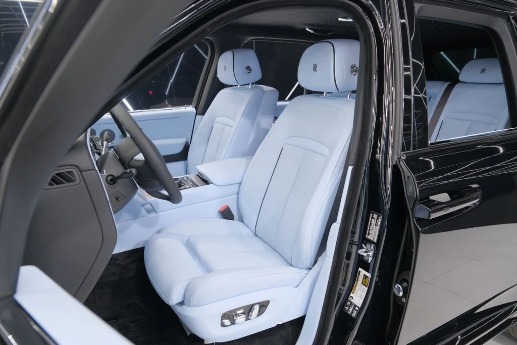 2026 Rolls-Royce Cullinan - Image 19 of 21