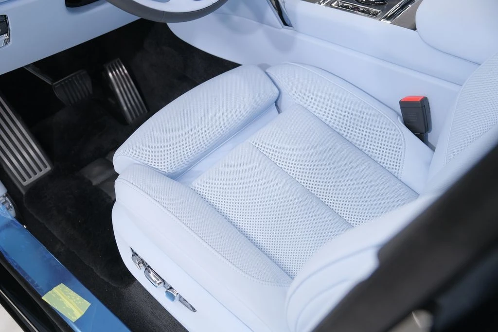 2026 Rolls-Royce Cullinan - Image 21 of 21