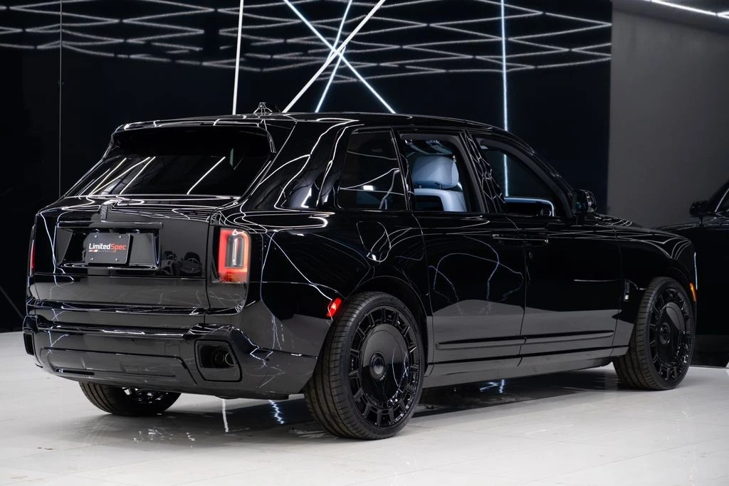 2026 Rolls-Royce Cullinan - Image 16 of 21