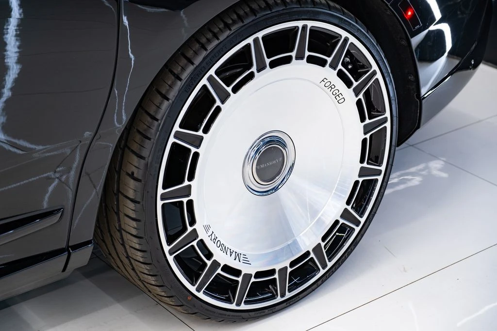 2026 Rolls-Royce Cullinan - Image 19 of 31