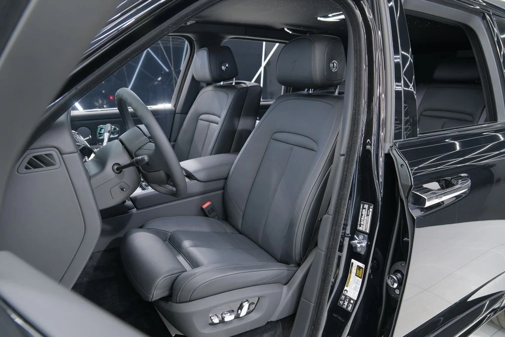 2026 Rolls-Royce Cullinan - Image 24 of 31