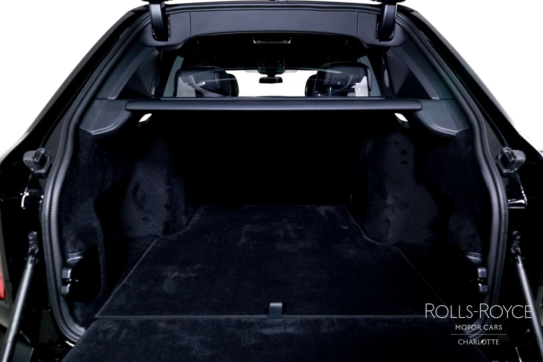 2026 Rolls-Royce Cullinan - Image 24 of 31
