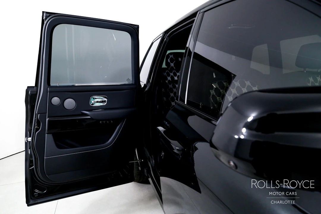 2026 Rolls-Royce Cullinan - Image 25 of 31