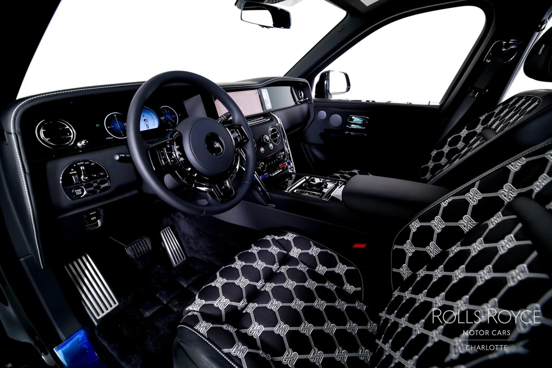 2026 Rolls-Royce Cullinan - Image 4 of 31