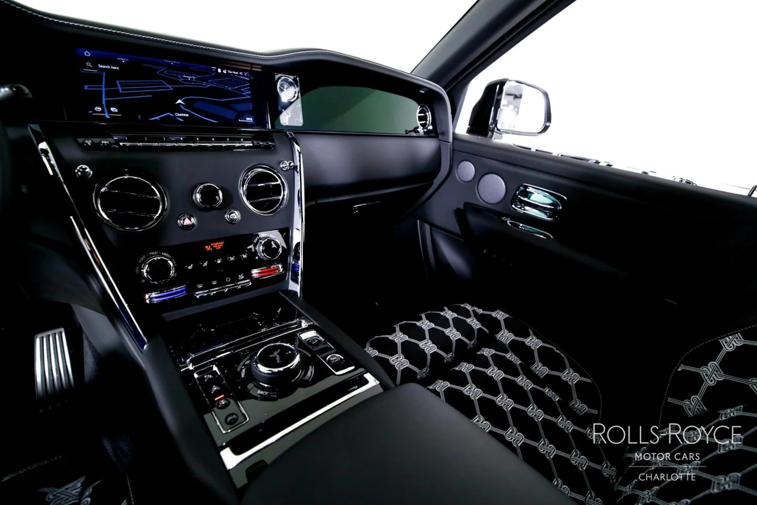 2026 Rolls-Royce Cullinan - Image 14 of 31