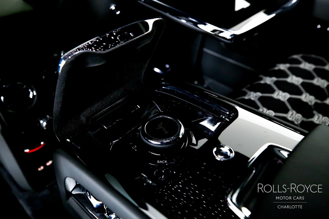 2026 Rolls-Royce Cullinan - Image 20 of 21