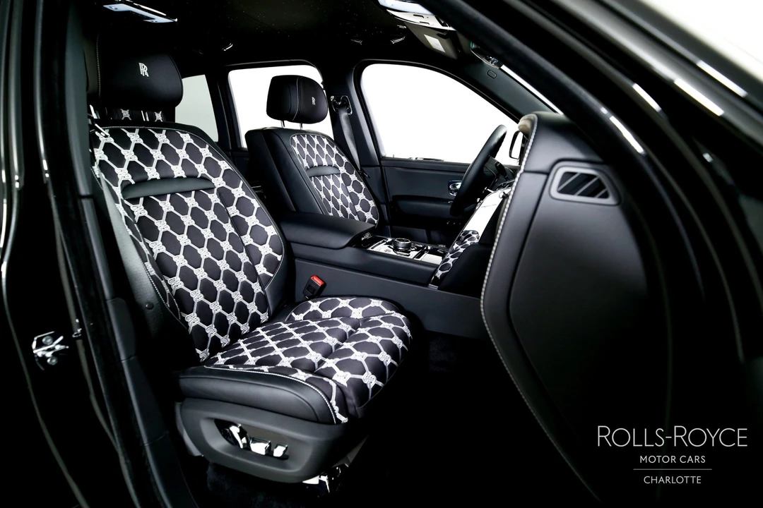 2026 Rolls-Royce Cullinan - Image 30 of 31