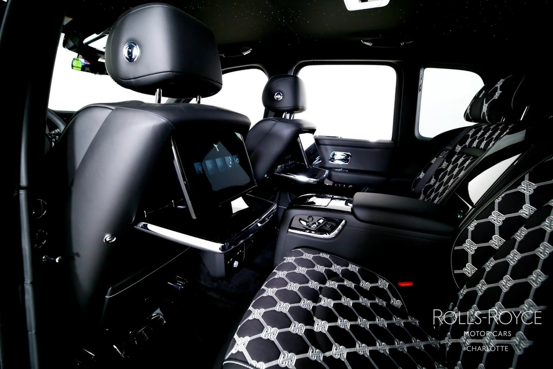 2026 Rolls-Royce Cullinan - Image 18 of 31