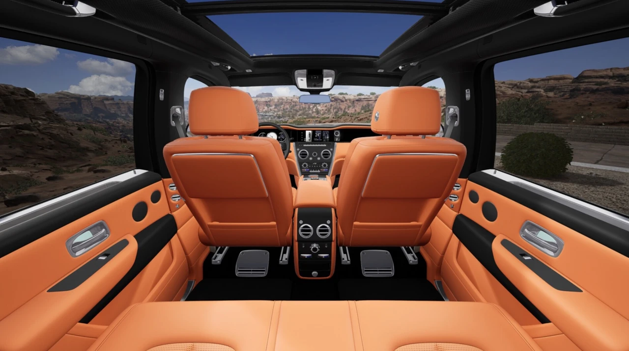 2026 Rolls-Royce Cullinan - Image 8 of 10