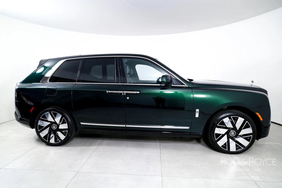 2026 Rolls-Royce Cullinan - Image 10 of 31