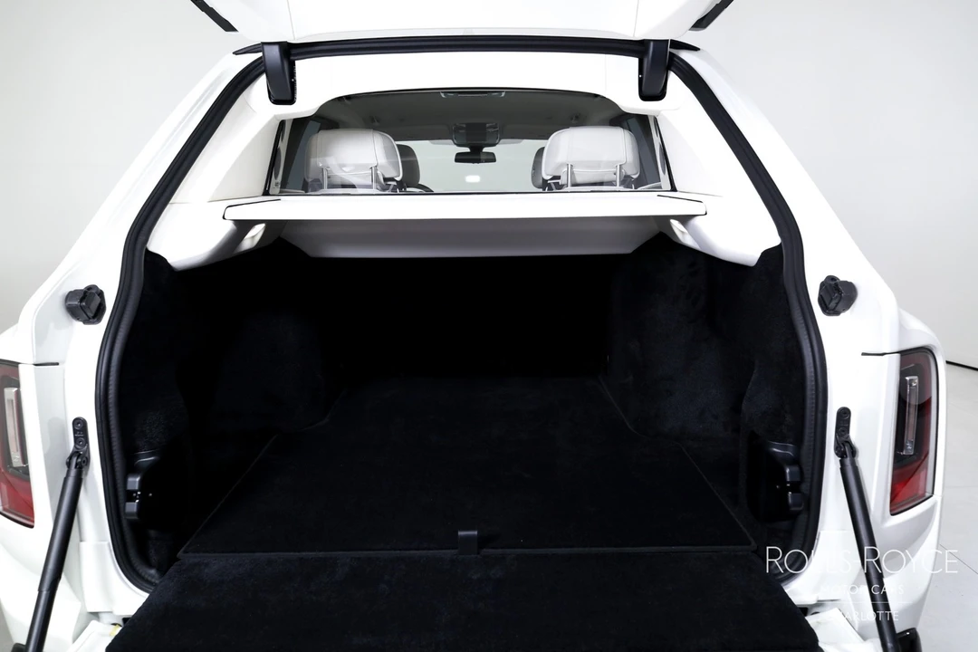 2026 Rolls-Royce Cullinan - Image 27 of 31