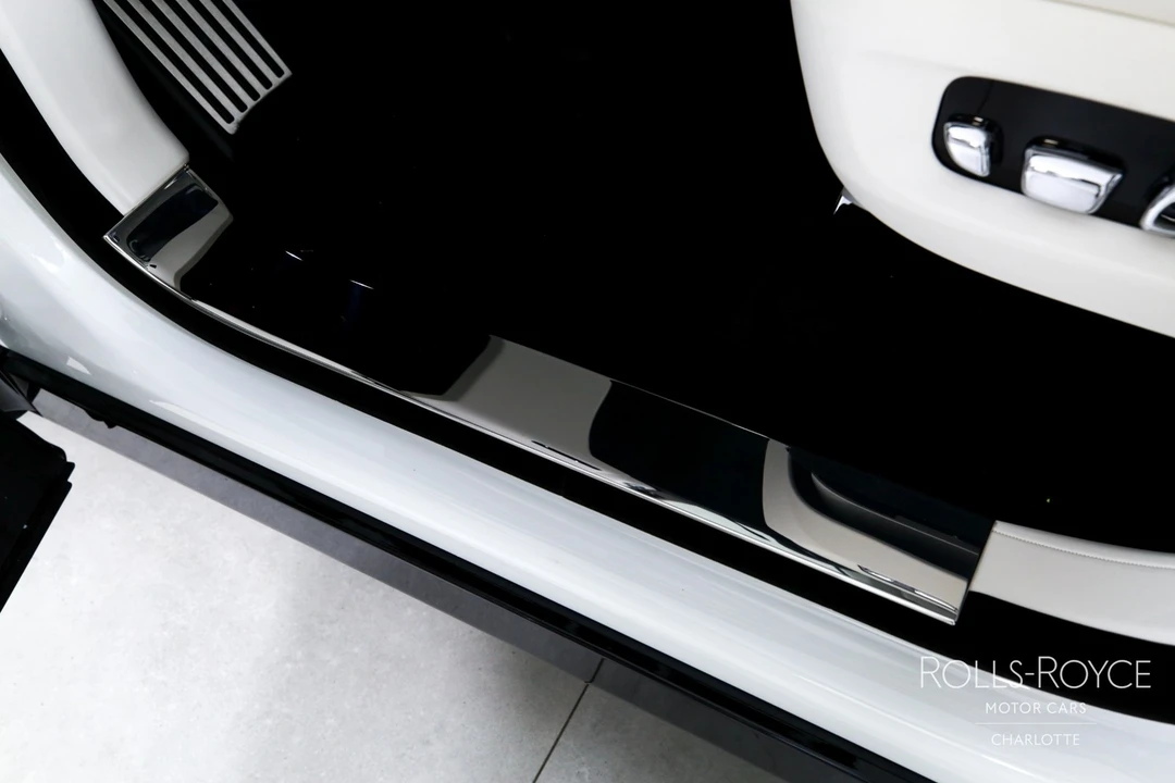 2026 Rolls-Royce Cullinan - Image 17 of 31