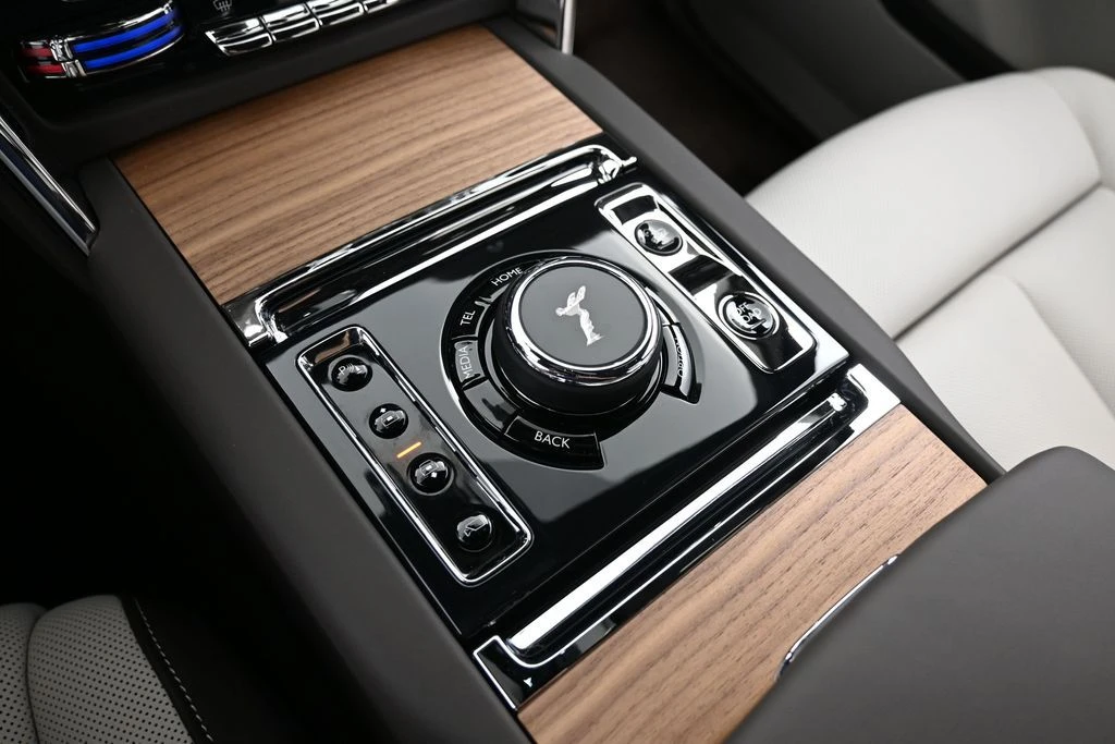 2026 Rolls-Royce Cullinan - Image 22 of 31