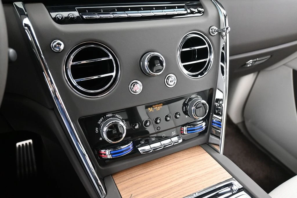 2026 Rolls-Royce Cullinan - Image 21 of 31