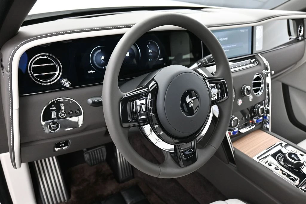 2026 Rolls-Royce Cullinan - Image 16 of 31