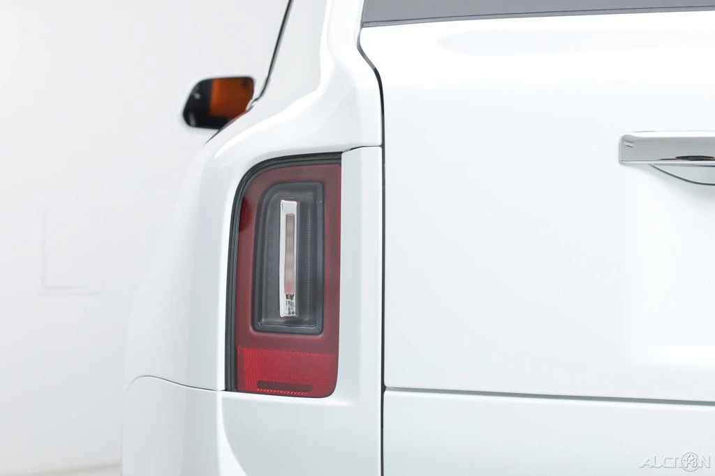 2026 Rolls-Royce Cullinan - Image 16 of 21