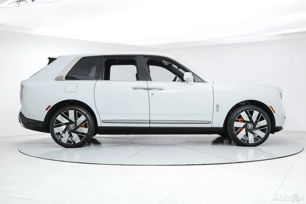 2026 Rolls-Royce Cullinan - Image 7 of 21