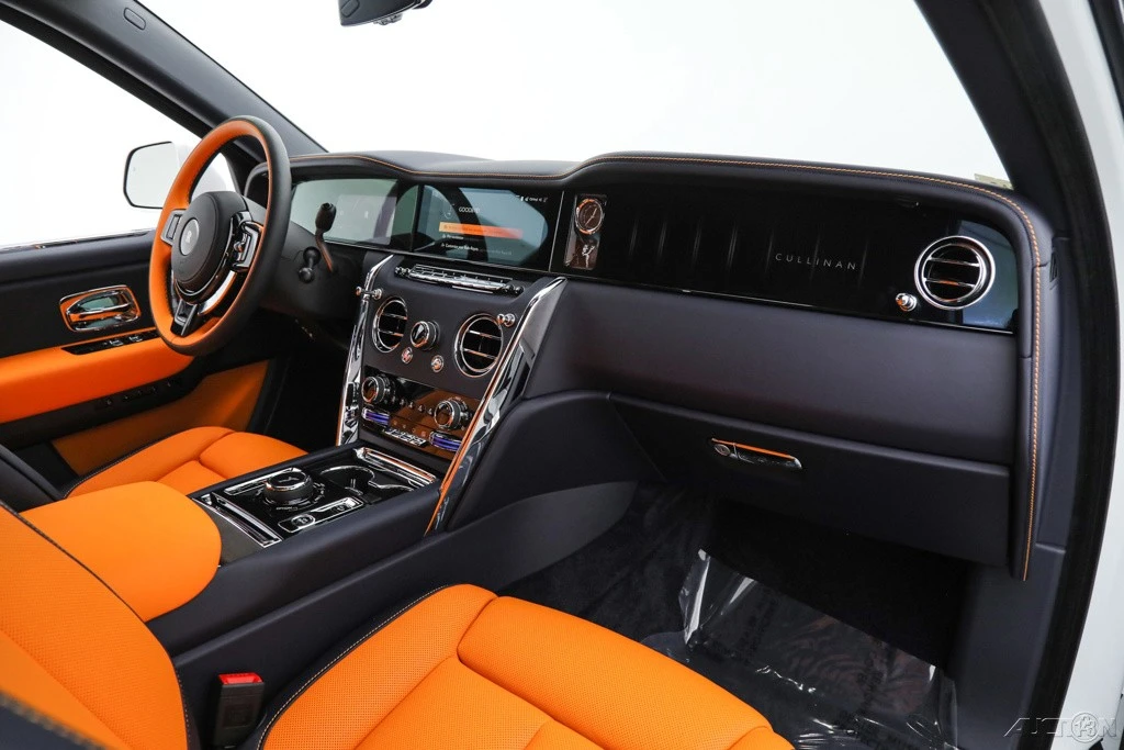 2026 Rolls-Royce Cullinan - Image 20 of 21