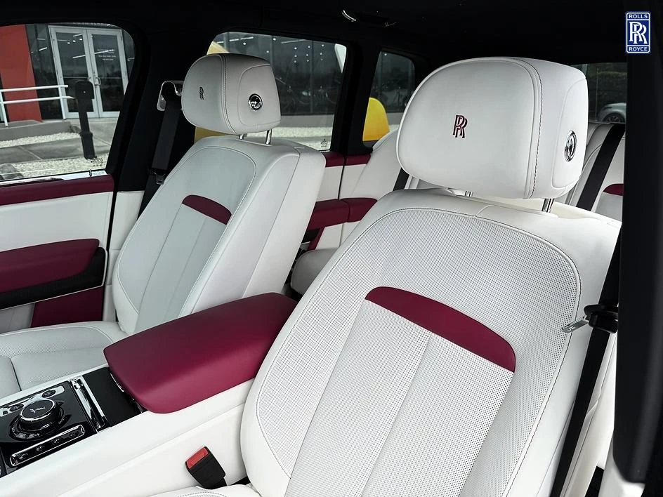 2026 Rolls-Royce Cullinan - Image 27 of 31