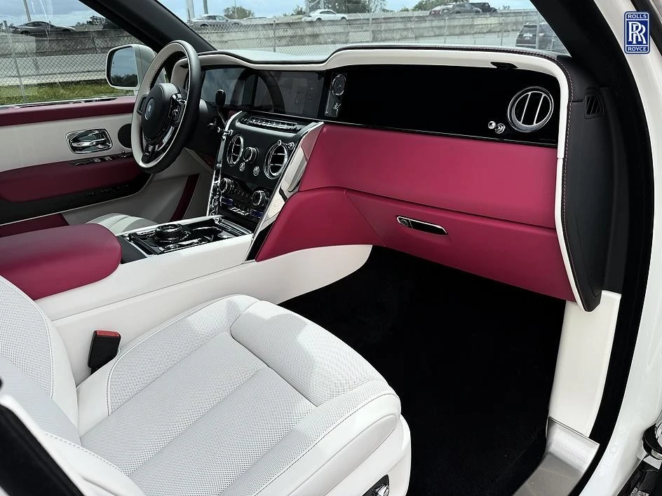 2026 Rolls-Royce Cullinan - Image 12 of 31