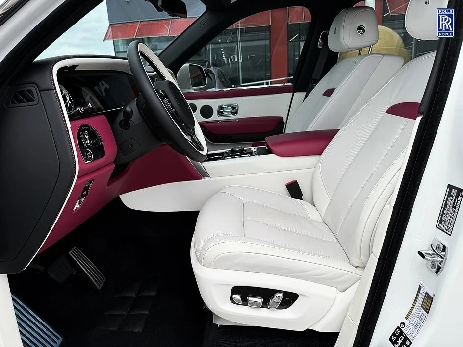 2026 Rolls-Royce Cullinan - Image 26 of 31