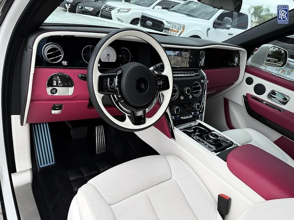 2026 Rolls-Royce Cullinan - Image 25 of 31