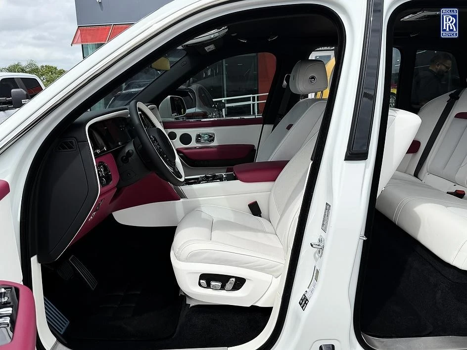 2026 Rolls-Royce Cullinan - Image 20 of 31