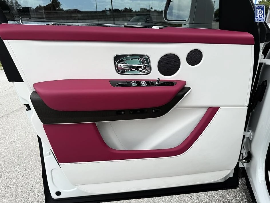 2026 Rolls-Royce Cullinan - Image 24 of 31