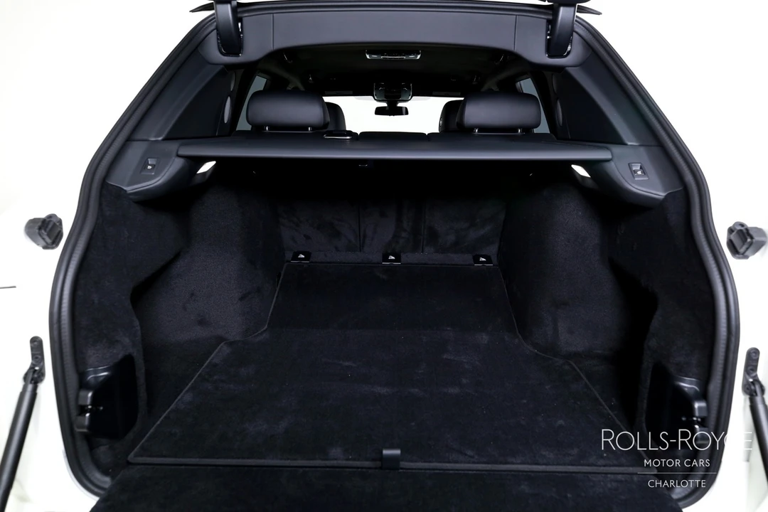 2026 Rolls-Royce Cullinan - Image 25 of 31