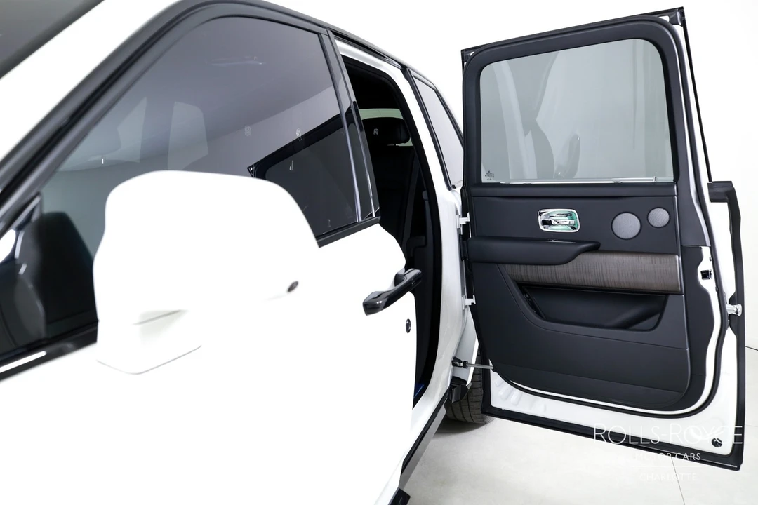 2026 Rolls-Royce Cullinan - Image 18 of 31