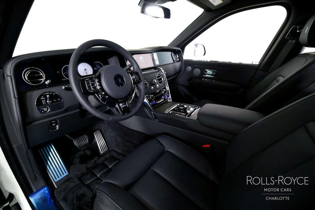 2026 Rolls-Royce Cullinan - Image 4 of 31