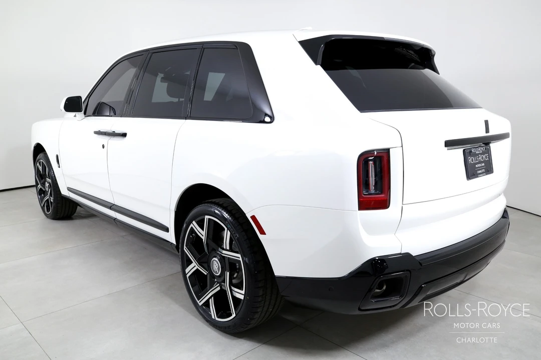 2026 Rolls-Royce Cullinan - Image 8 of 31