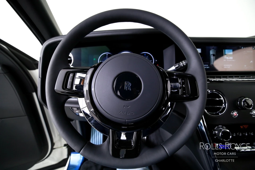 2026 Rolls-Royce Cullinan - Image 15 of 31