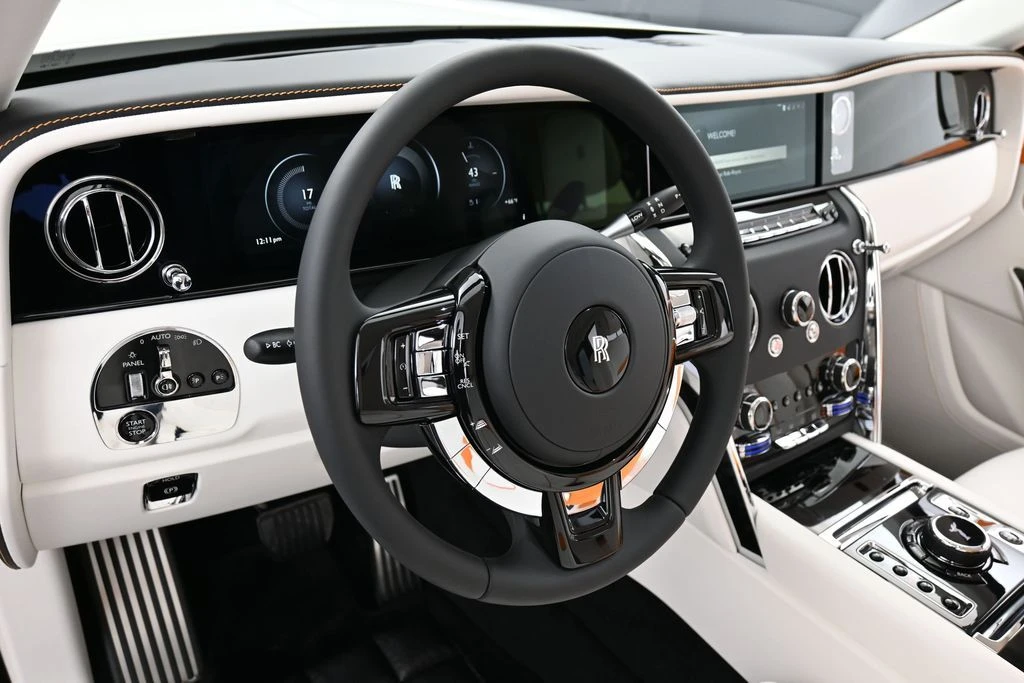 2026 Rolls-Royce Cullinan - Image 16 of 31
