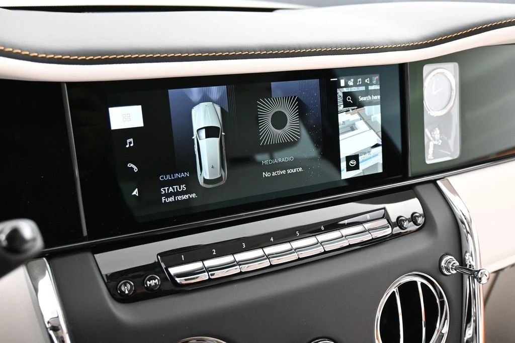 2026 Rolls-Royce Cullinan - Image 20 of 31
