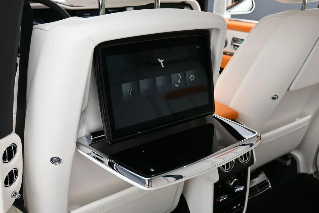 2026 Rolls-Royce Cullinan - Image 26 of 31