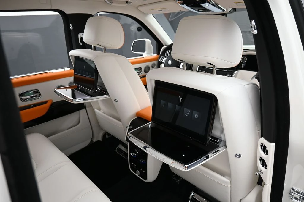 2026 Rolls-Royce Cullinan - Image 29 of 31