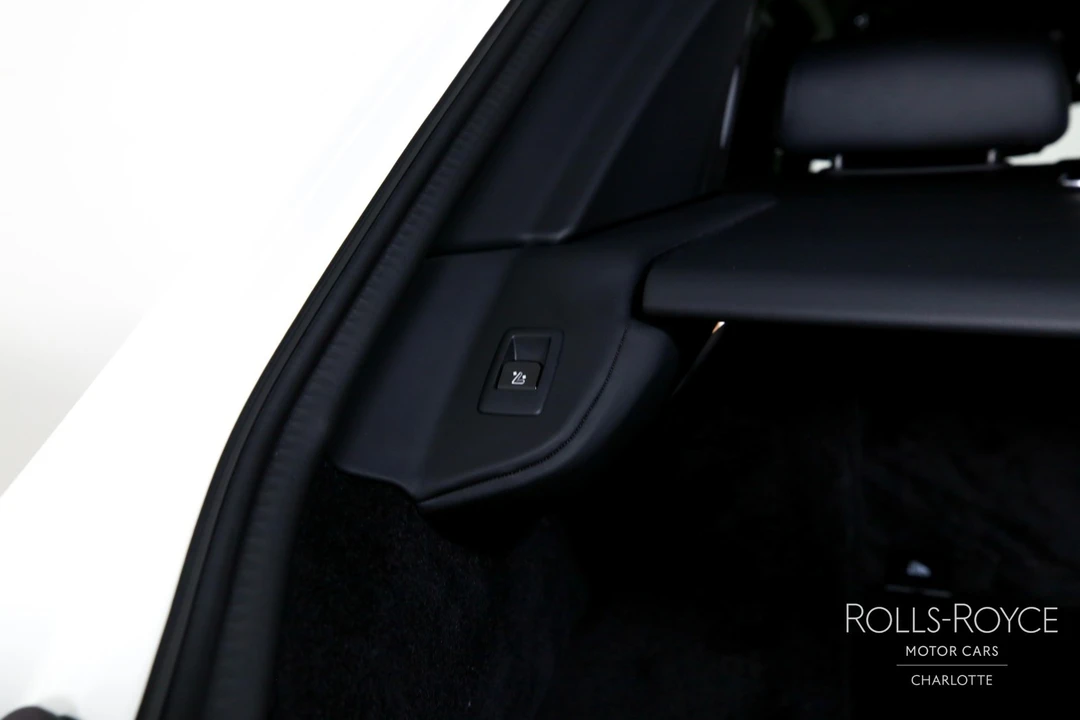 2026 Rolls-Royce Cullinan - Image 28 of 31