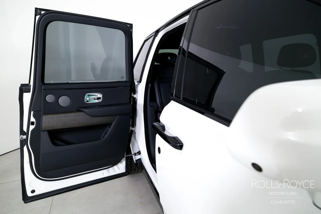 2026 Rolls-Royce Cullinan - Image 29 of 31
