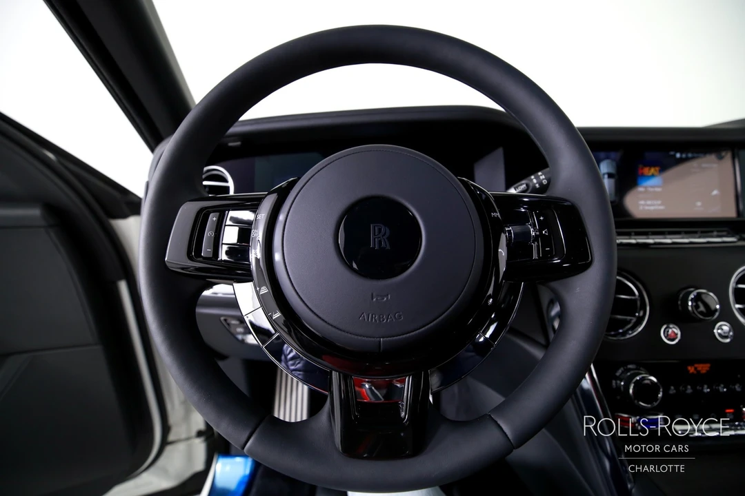 2026 Rolls-Royce Cullinan - Image 15 of 31